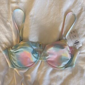 NWT Hollister Pastel Tie Dye Underwire Bikini Top
